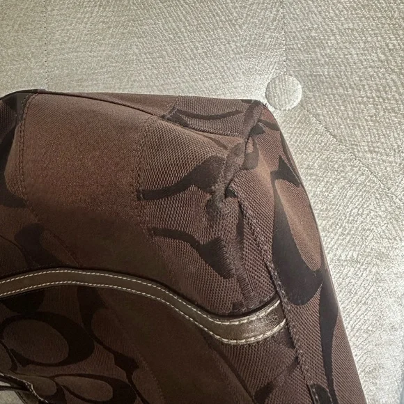 Coach Vintage Tote 11098 (Brown with Metallic Bronze Trimming) - Picture 11 of 16